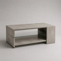 Tavolino da caffè rettangolare in MDF effetto cemento grigio con ripiano in vetro 120 x 60 x 45 cm