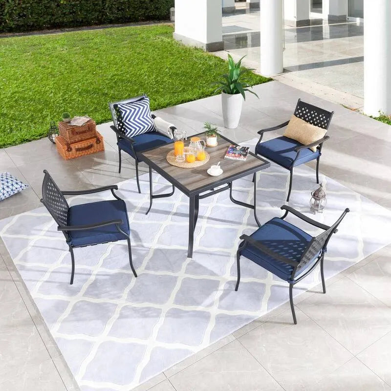 5 pezzi Set da pranzo all'aperto in metallo quadrato di pezzi 5 pezzi, set da pranzo all'aperto in metallo quadrato con cuscini blu